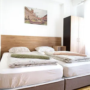 en-suite-rooms-nov-guesthouse-in-center.sofiahotelsbg.com/