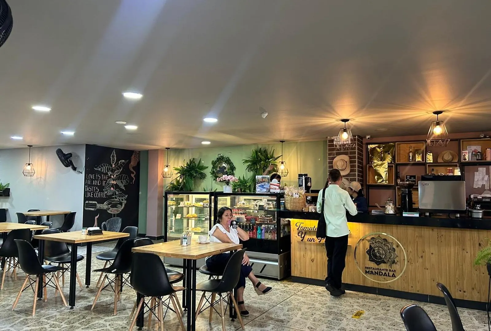 Mandala Hotel Medellín 3*,  Colombia
